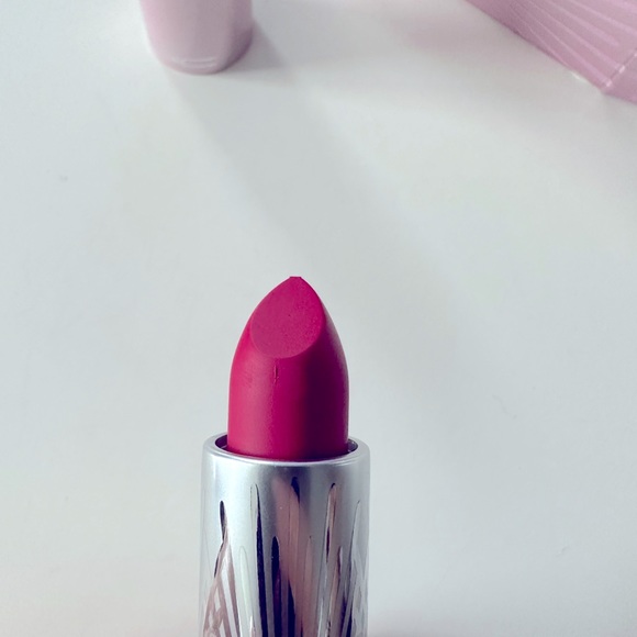 MAC Limited Edition Lipstick - All Fired Up - Picture 5 of 6